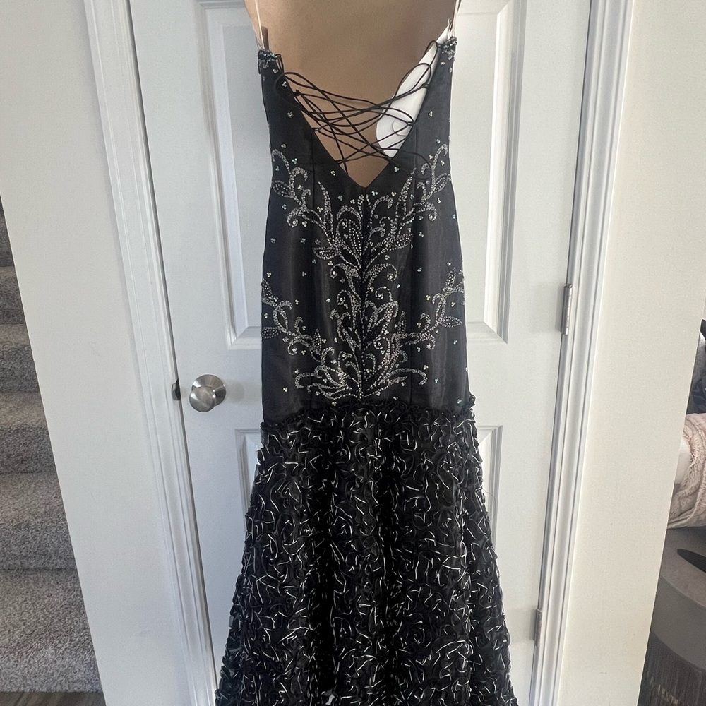Elegant Black Strapless Prom Dress with Lace up Back - Picture 5 of 7